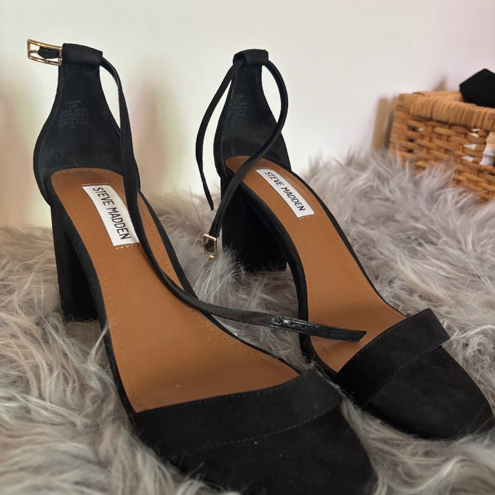 New Steve Madden sandals high heel